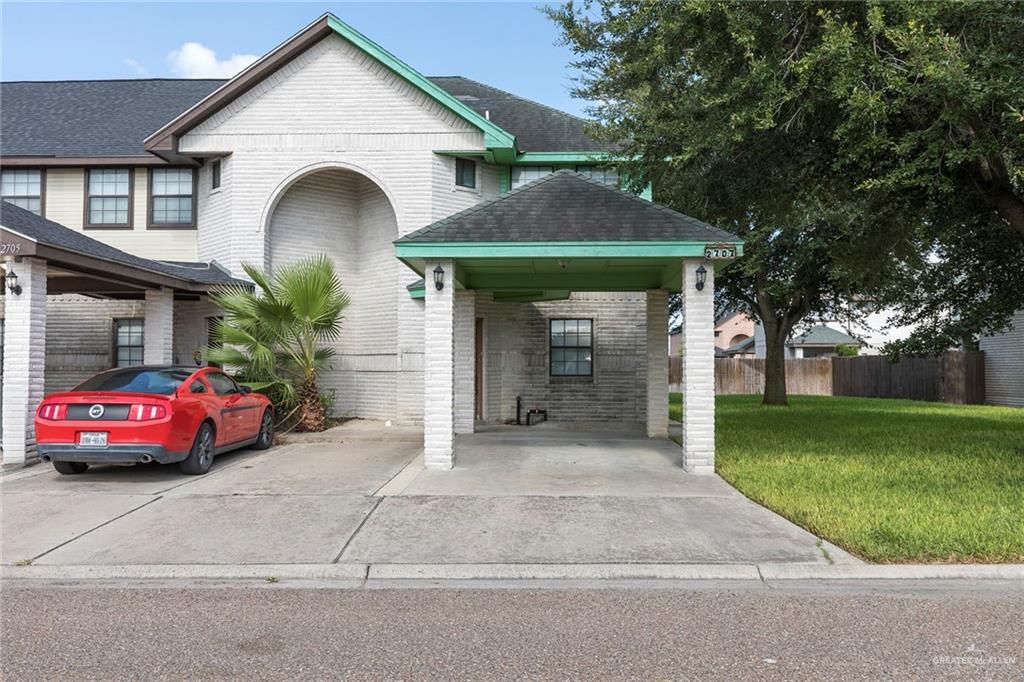 2707 N Charleston Lane, Pharr, TX 78577