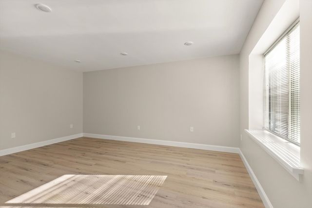 100 Place Ln 169, Woburn, MA 01801