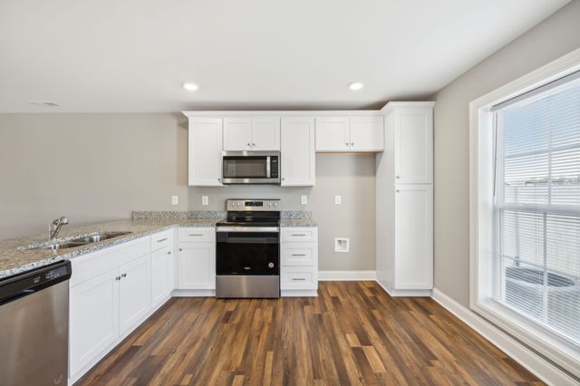 906 Sutton Cv, Columbia, TN 38401