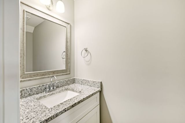 906 Sutton Cv, Columbia, TN 38401