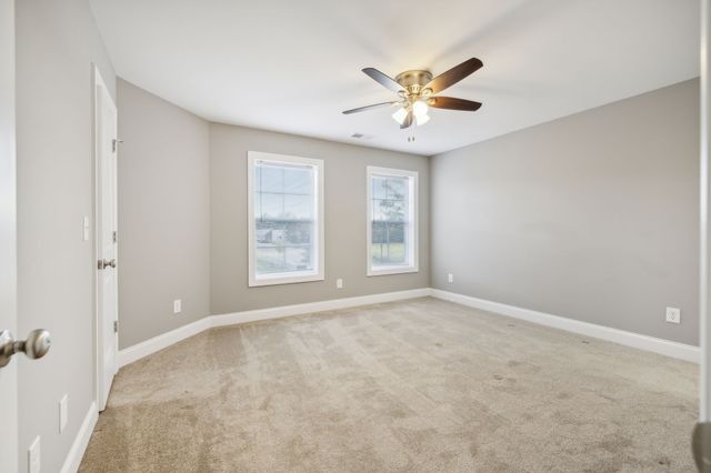 906 Sutton Cv, Columbia, TN 38401
