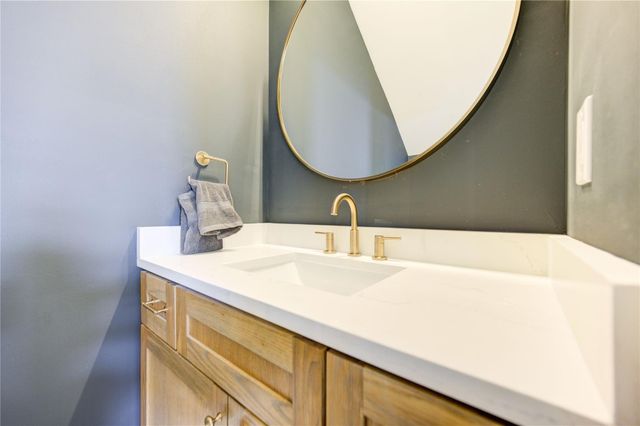 18 Sidney Street A, Houston, TX 77003