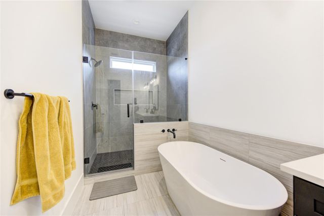 18 Sidney Street A, Houston, TX 77003