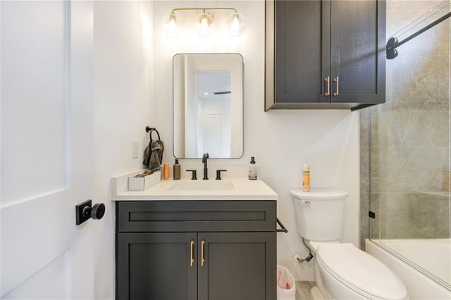18 Sidney Street A, Houston, TX 77003