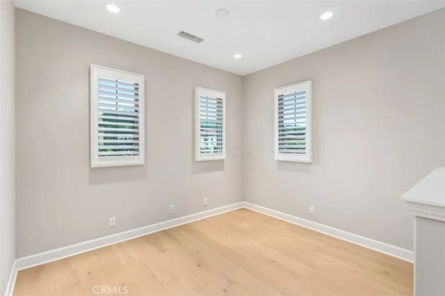 70 Thoroughbred, Irvine, CA 92602