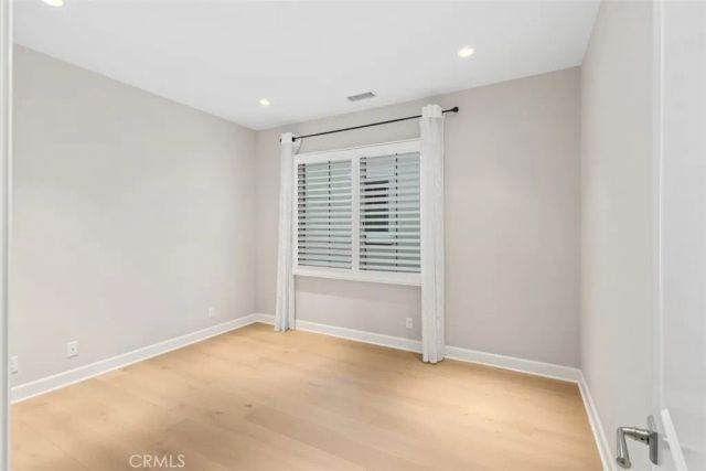 70 Thoroughbred, Irvine, CA 92602