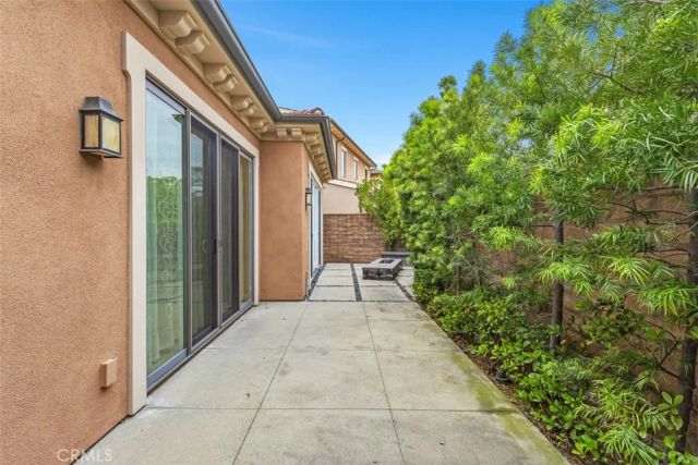 70 Thoroughbred, Irvine, CA 92602