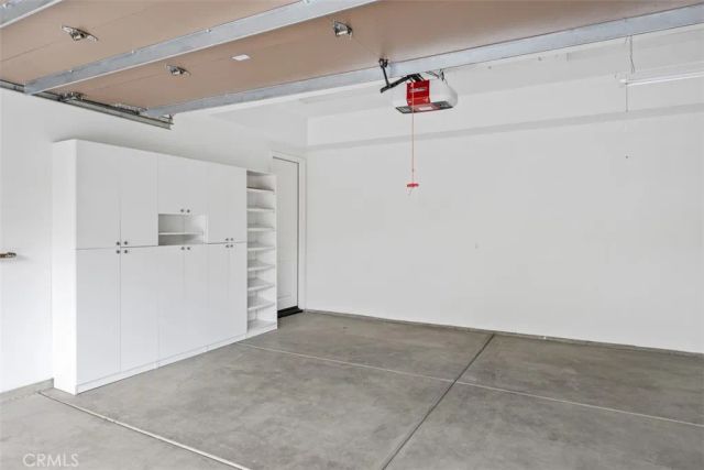 70 Thoroughbred, Irvine, CA 92602