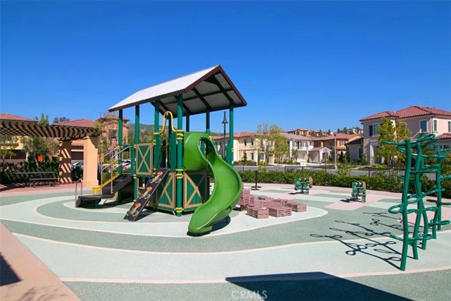 70 Thoroughbred, Irvine, CA 92602