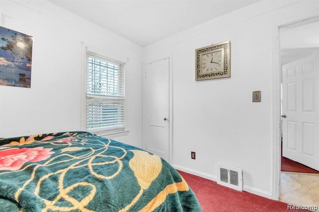 6839 Rosemont Avenue, Detroit, MI 48228