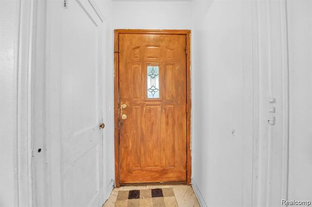 6839 Rosemont Avenue, Detroit, MI 48228