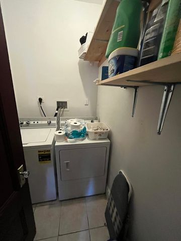 142 Saint Alphonsus 3, Boston, MA 02120