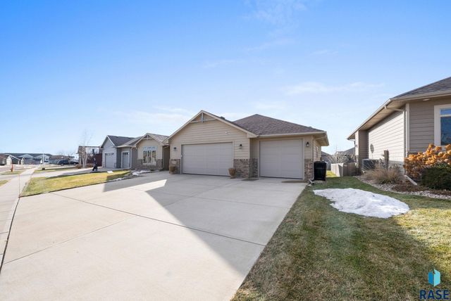 4213 S Orchid Ave Avenue, Sioux Falls, SD 57110