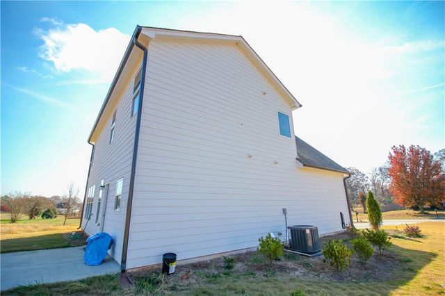 96 Boogies Run, Commerce, GA 30529