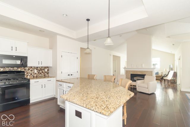 13907 Rue Charlot Lane 27, Mccordsville, IN 46055