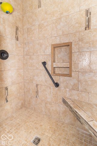 13907 Rue Charlot Lane 27, Mccordsville, IN 46055