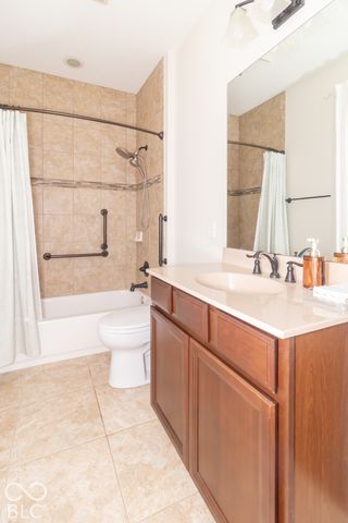 13907 Rue Charlot Lane 27, Mccordsville, IN 46055