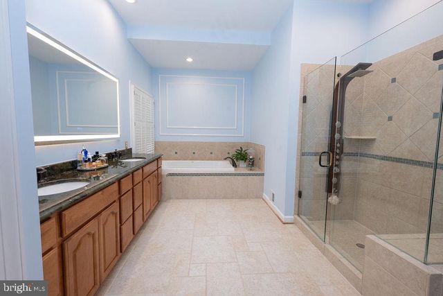 20283 ISLAND VIEW CT, Sterling, VA 20165
