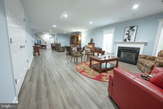 20283 ISLAND VIEW CT, Sterling, VA 20165