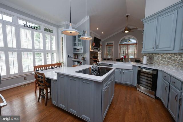 20283 ISLAND VIEW CT, Sterling, VA 20165