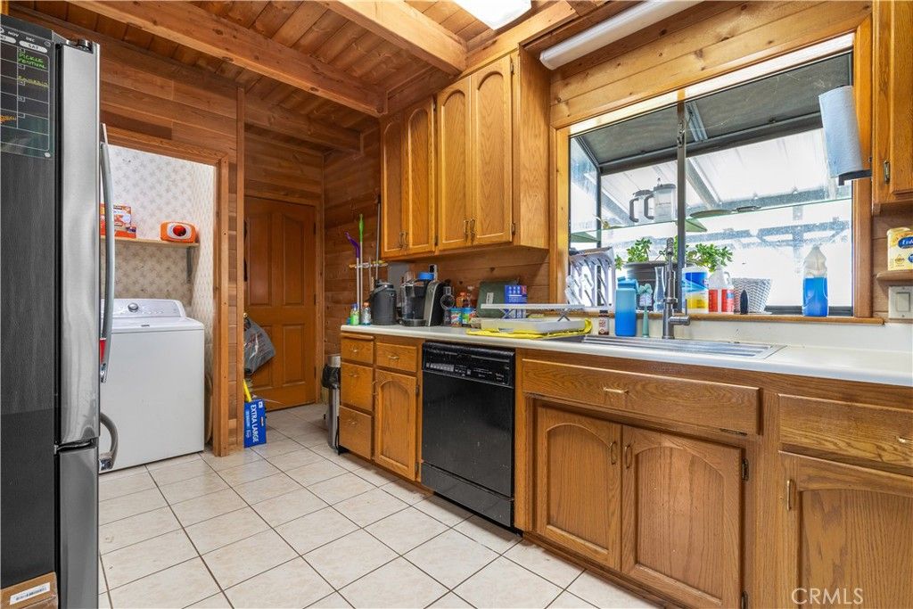 Image 12 of property listing at 9101 La Paz, Atascadero, CA 93422