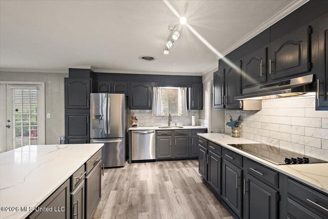 1204 Deerfield Lane, Jackson, MS 39211
