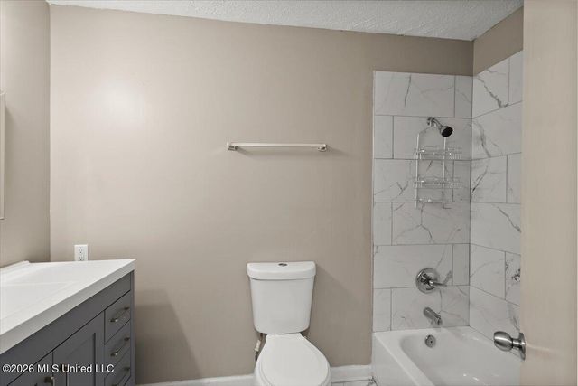 1204 Deerfield Lane, Jackson, MS 39211