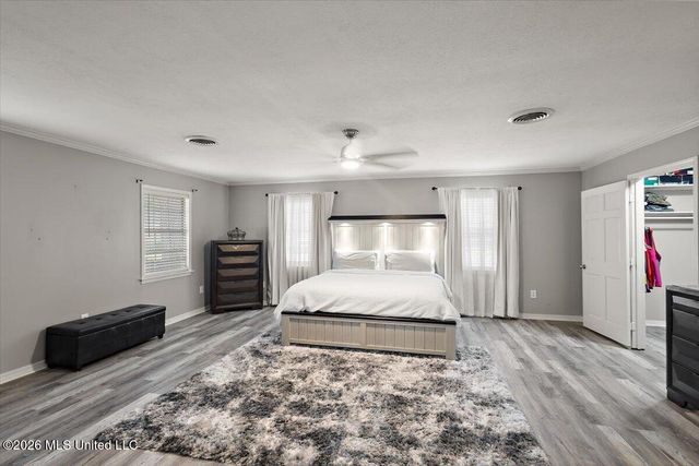 1204 Deerfield Lane, Jackson, MS 39211