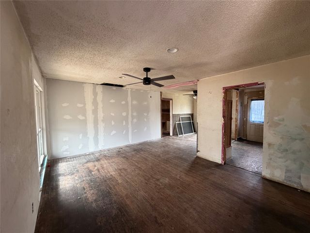 2907 Wilton Avenue, Dallas, TX 75211