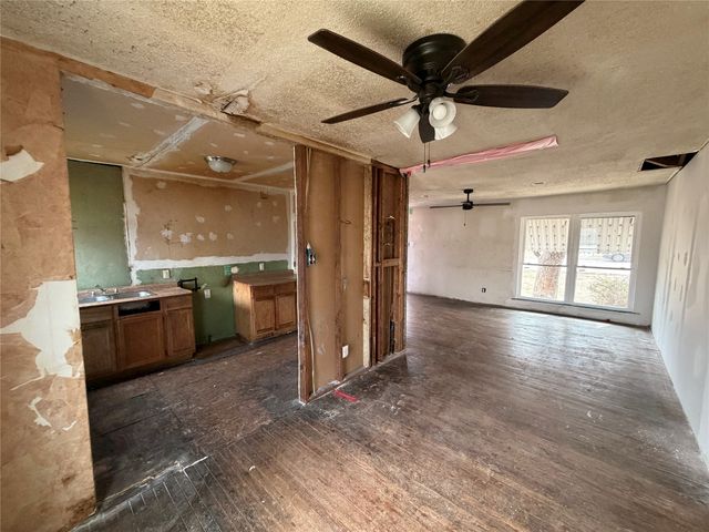 2907 Wilton Avenue, Dallas, TX 75211