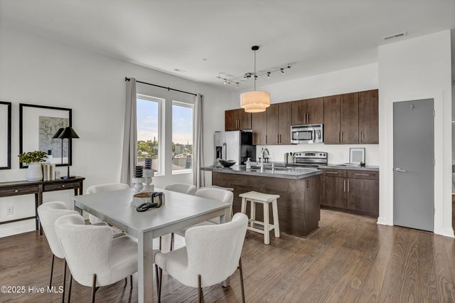 314 Davis Street Unit 301, Wilmington, NC 28401