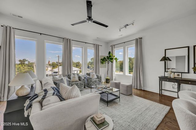 314 Davis Street Unit 301, Wilmington, NC 28401