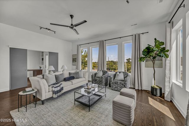 314 Davis Street Unit 301, Wilmington, NC 28401