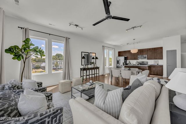 314 Davis Street Unit 301, Wilmington, NC 28401