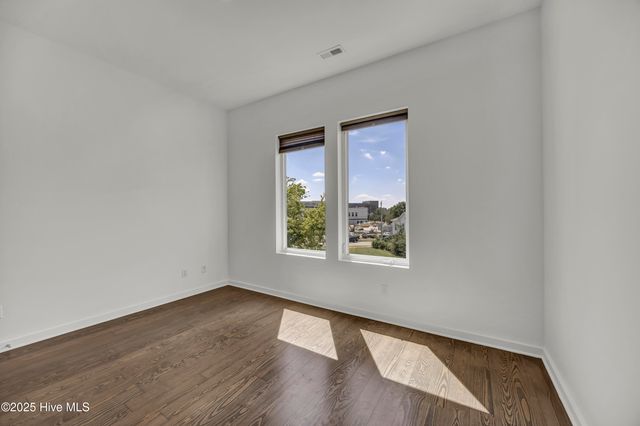 314 Davis Street Unit 301, Wilmington, NC 28401