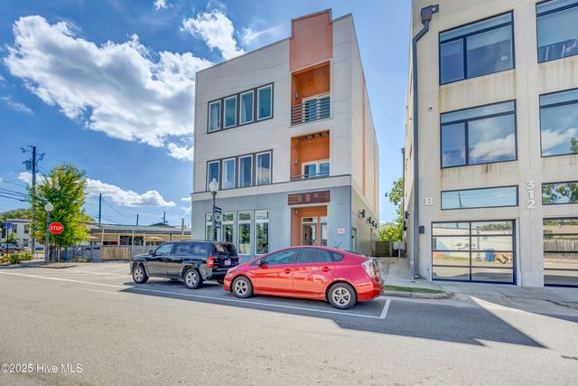 314 Davis Street Unit 301, Wilmington, NC 28401