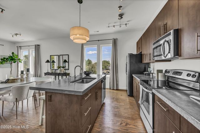 314 Davis Street Unit 301, Wilmington, NC 28401