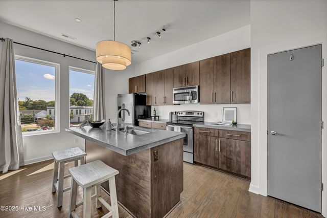 314 Davis Street Unit 301, Wilmington, NC 28401