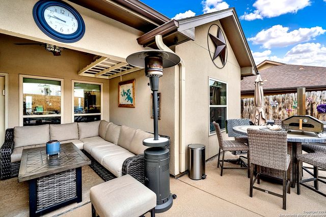 543 Airline, Canyon Lake, TX 78133