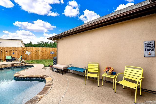 543 Airline, Canyon Lake, TX 78133