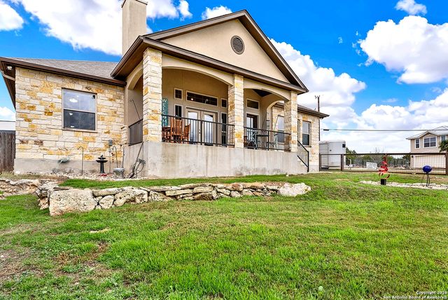 543 Airline, Canyon Lake, TX 78133