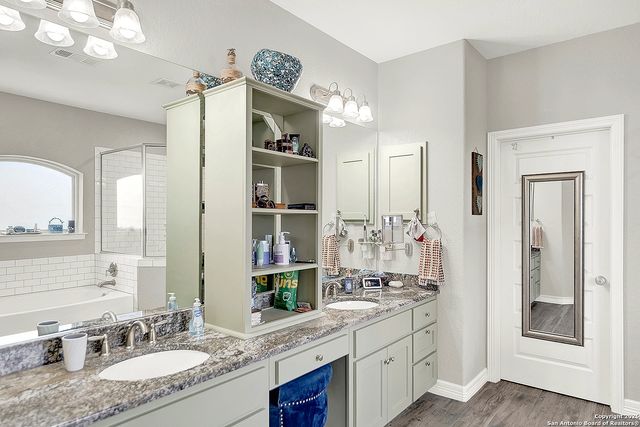 543 Airline, Canyon Lake, TX 78133