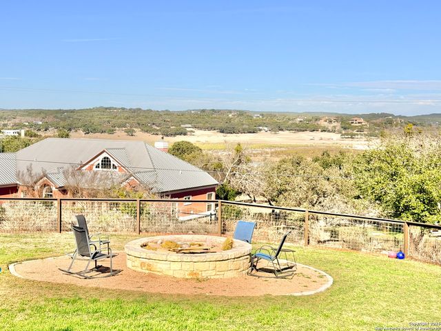 543 Airline, Canyon Lake, TX 78133