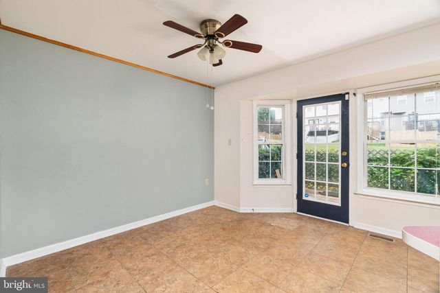 12 QUINCE TREE DR, Martinsburg, WV 25403