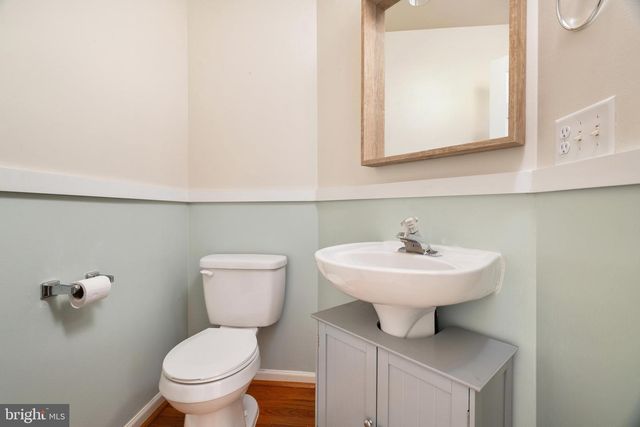 12 QUINCE TREE DR, Martinsburg, WV 25403
