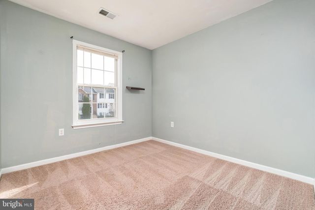 12 QUINCE TREE DR, Martinsburg, WV 25403