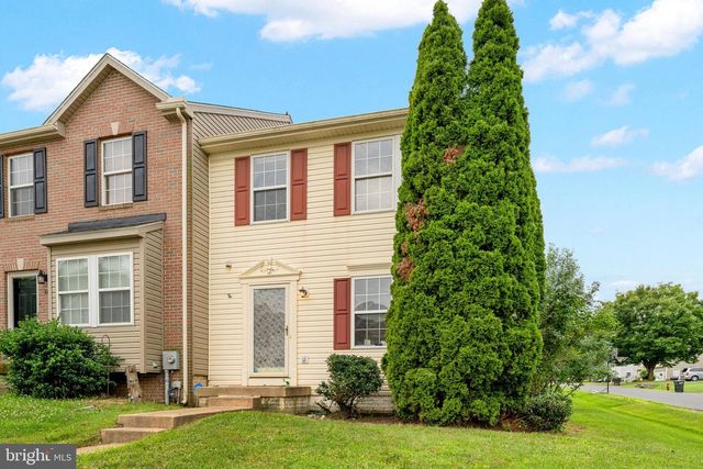 12 QUINCE TREE DR, Martinsburg, WV 25403