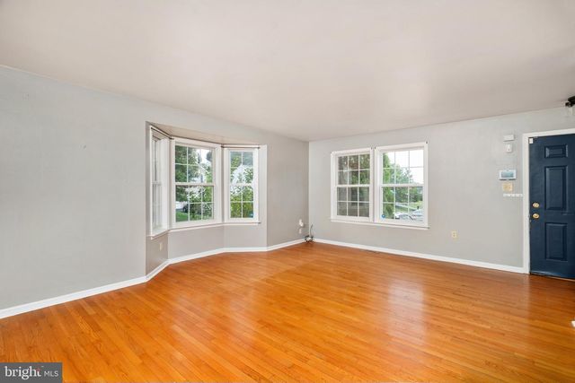 12 QUINCE TREE DR, Martinsburg, WV 25403