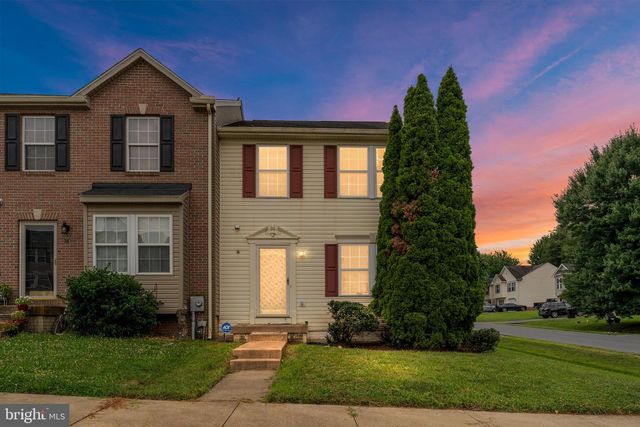 12 QUINCE TREE DR, Martinsburg, WV 25403