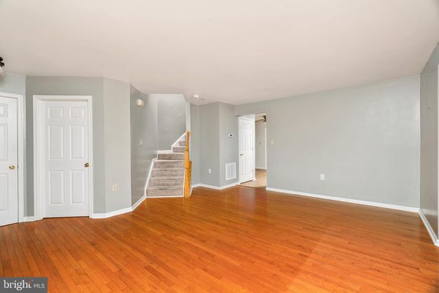 12 QUINCE TREE DR, Martinsburg, WV 25403